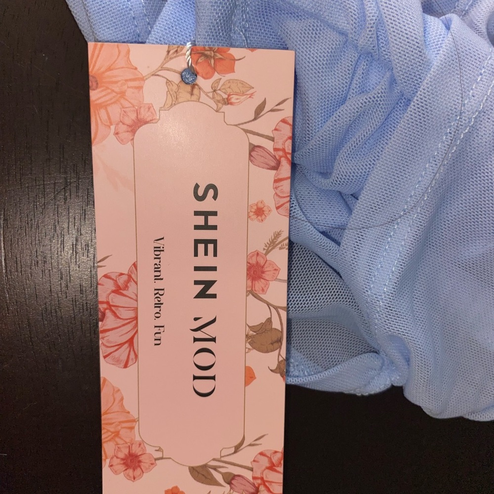 SHEIN CROP TOP